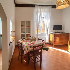 https://la-casetta-2.it-romehotels.com